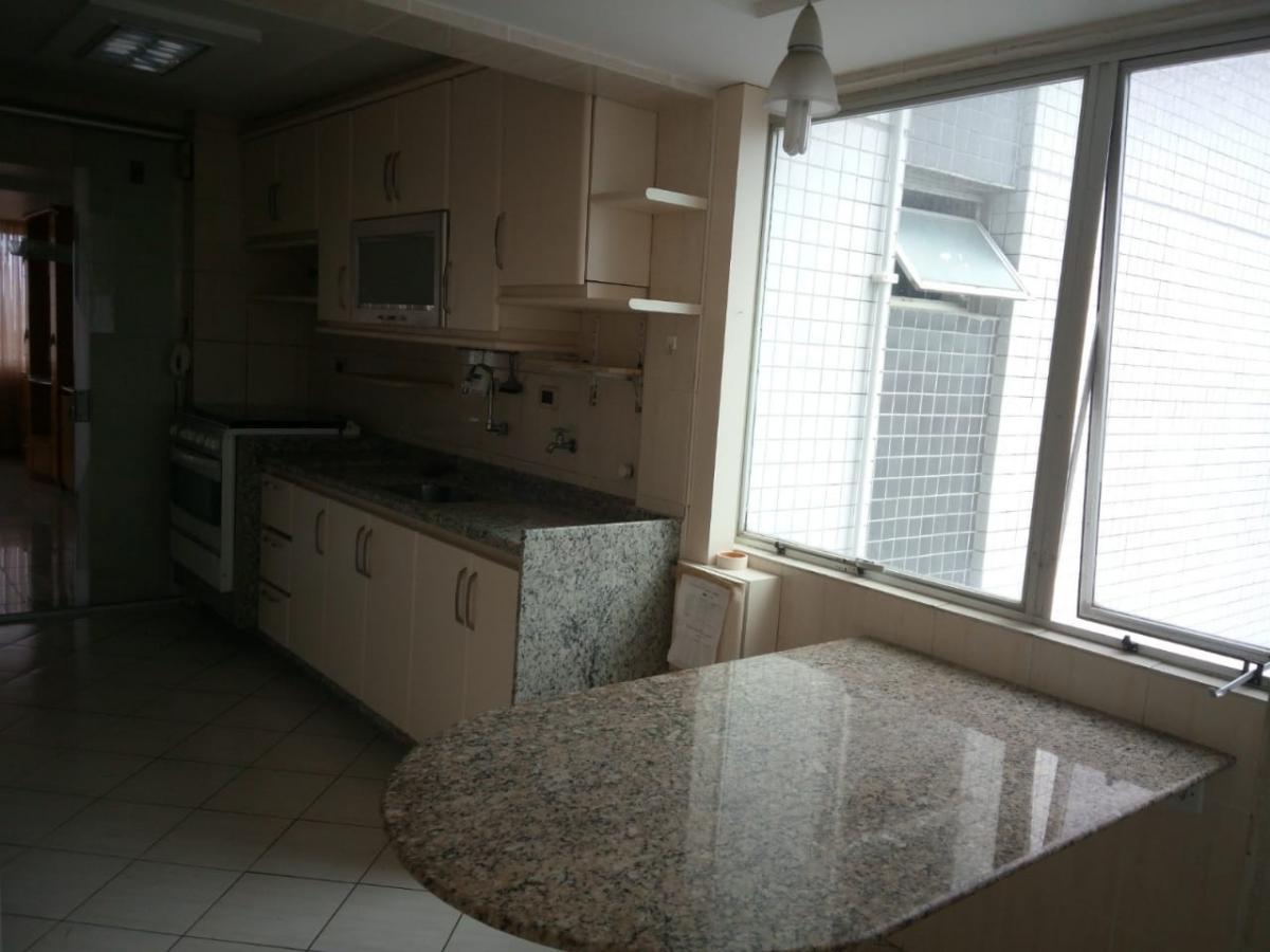 Apartamento à venda com 3 quartos, 132m² - Foto 9