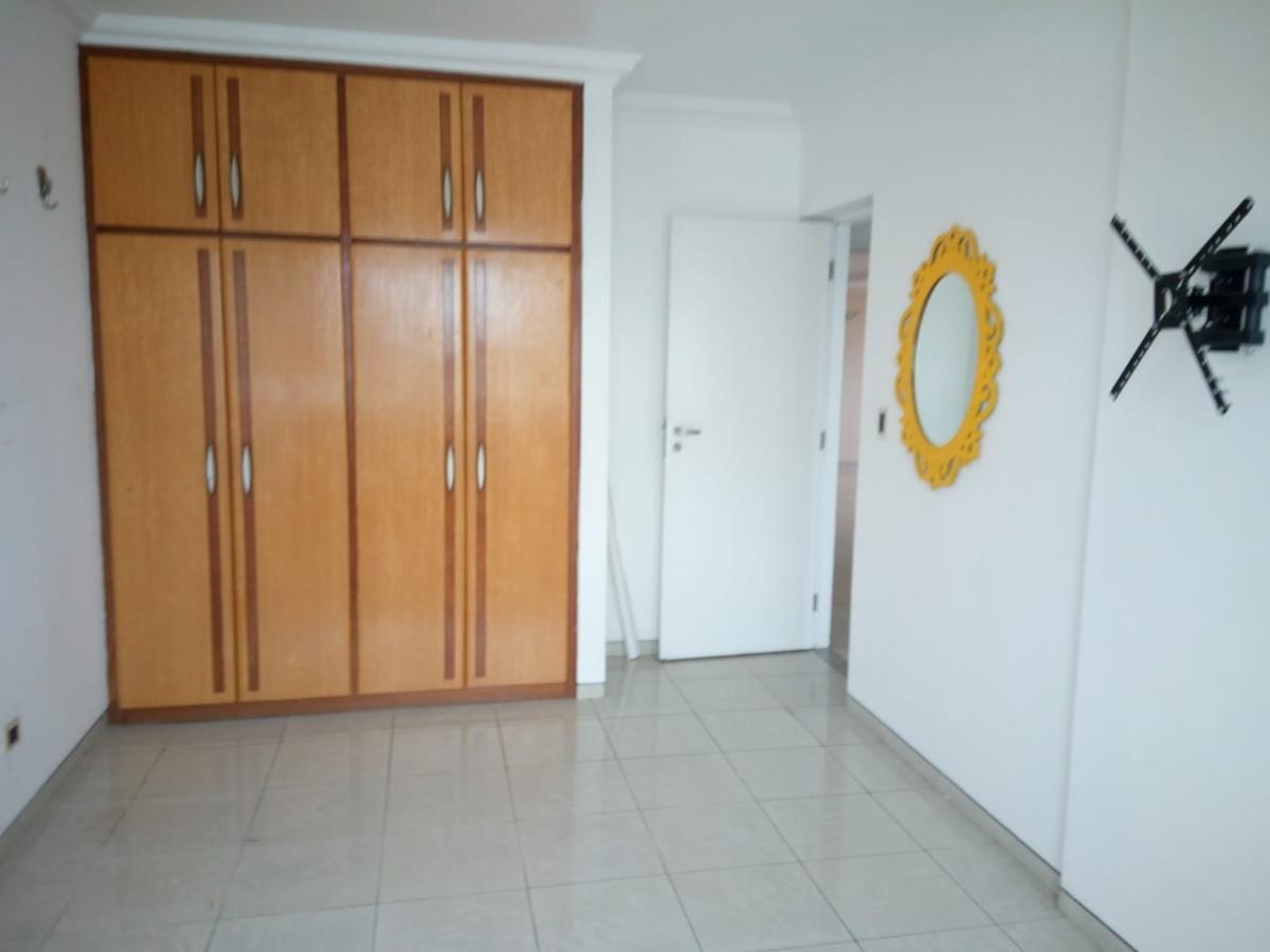 Apartamento à venda com 3 quartos, 132m² - Foto 19