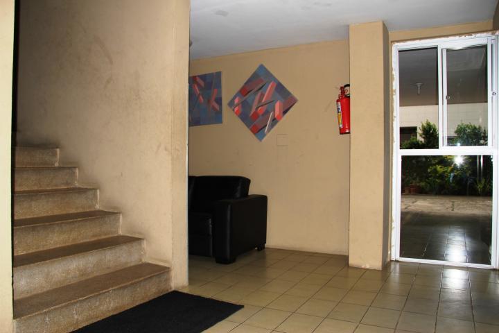Apartamento à venda com 2 quartos, 77m² - Foto 11