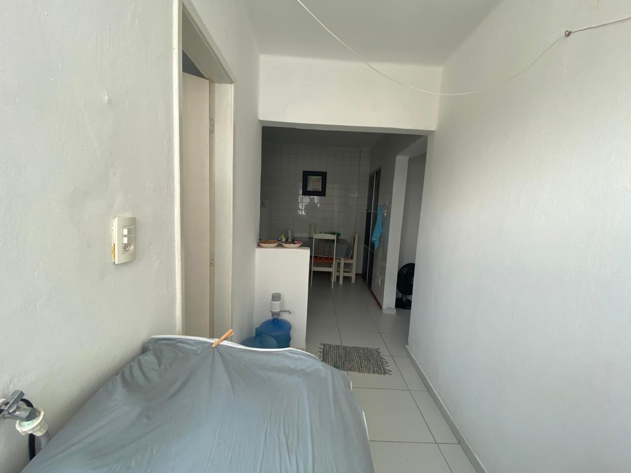 Apartamento à venda com 2 quartos, 78m² - Foto 4