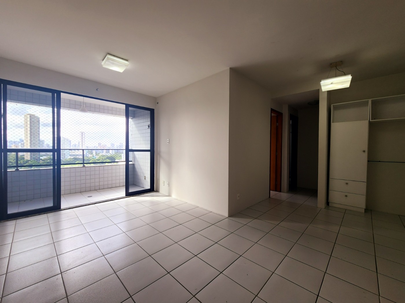 Apartamento à venda com 3 quartos, 88m² - Foto 2