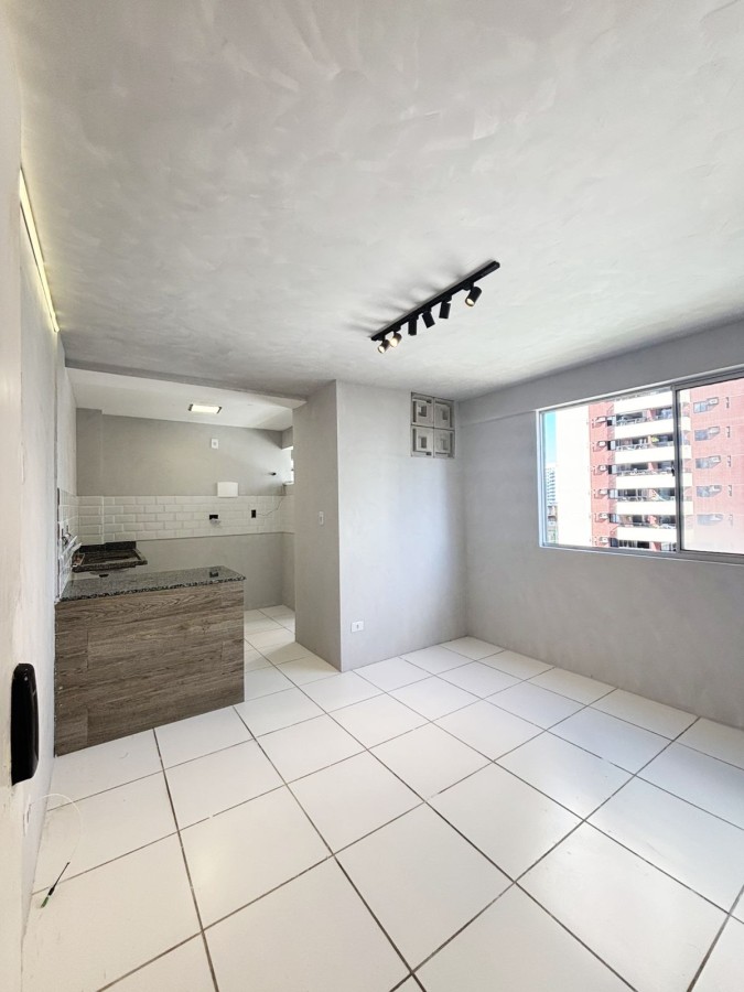 Apartamento à venda com 1 quarto, 38m² - Foto 4