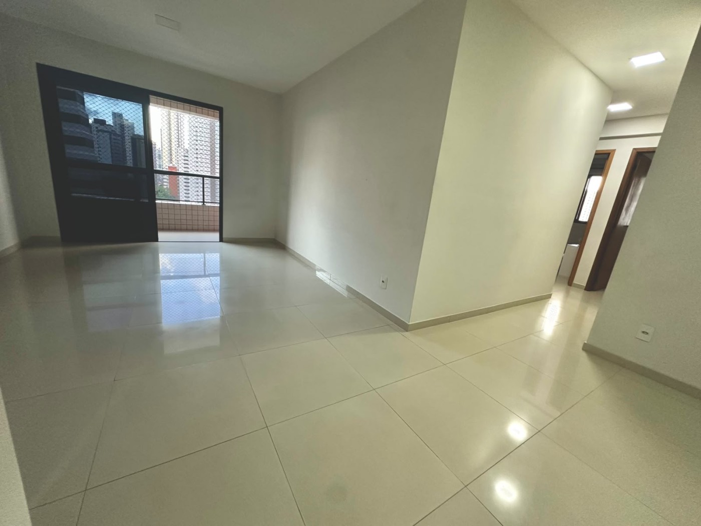 Apartamento, 3 quartos, 93 m² - Foto 2